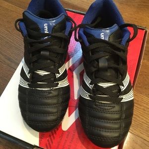 Umbro Cleats -youth